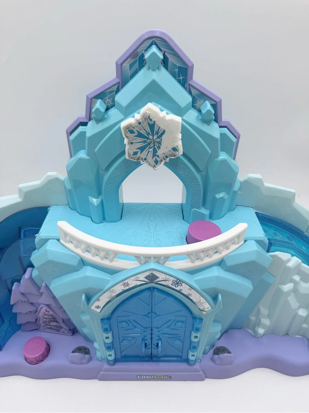 Fisher Price Little People Frozen Elsa Ice Castle Musical Playset With Sleigh